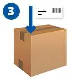 Retouren-Aufkleber auf das Paket